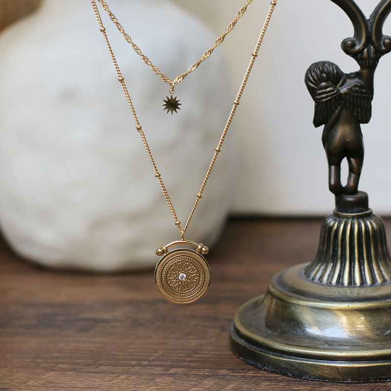 18k Gold Plated 2-layer Rome Vintage Necklace & Pendant