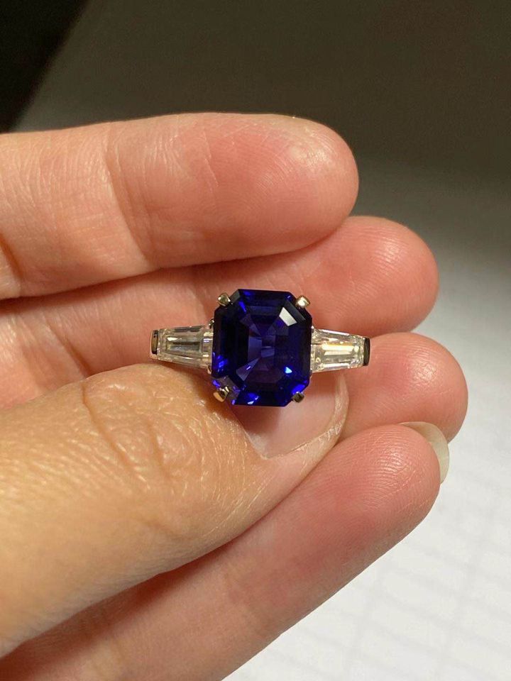 Solid 18k Gold Lab Blue Sapphire Ring