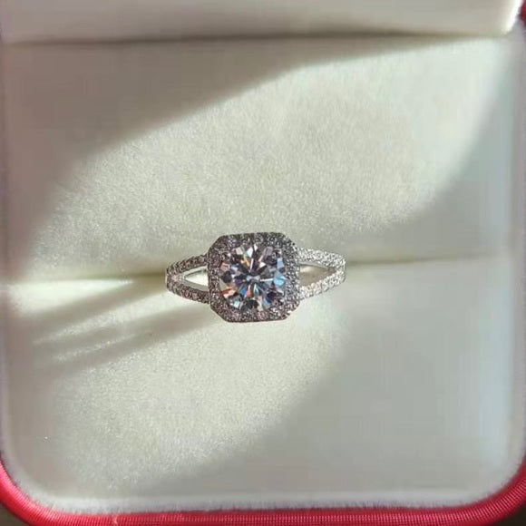 1ct Moissanite Ring with Sq. Halo (010)