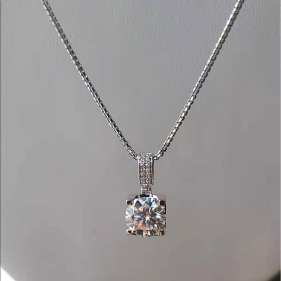 Solid 18k Gold 2ct Moissanite Necklace & Pendant