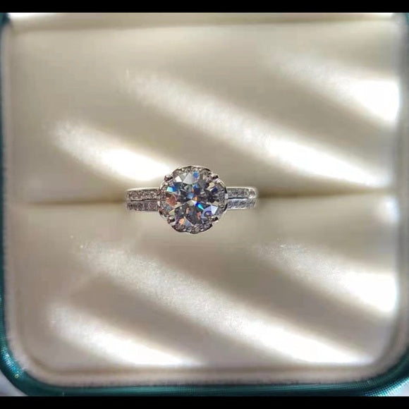 1ct Moissanite Ring with Halo(023)
