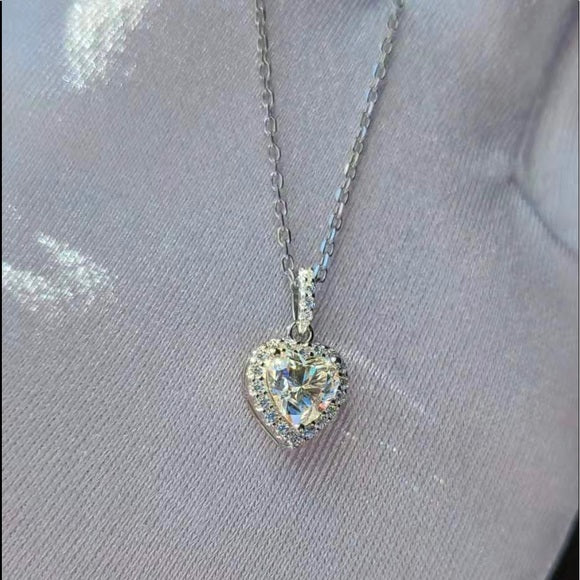 1ct Heart Moissanite Necklace & Pendant