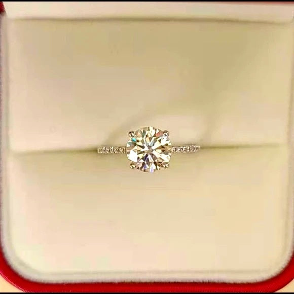 Solid 14k Gold 2ct Moissanite Ring with Side Stone Diamond (g0022)
