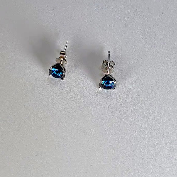 1ct Royal Blue Moissanite Stud Earrings