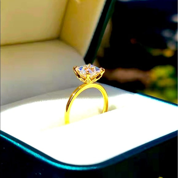 Solid 18k Gold 1.5ct Princess Moissanite Ring with Side Stones