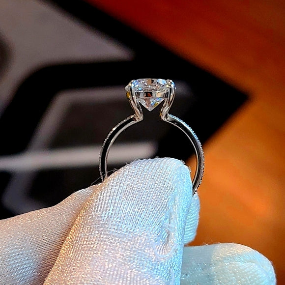 Solid 18k Gold 2.65ct Lab Diamond Ring with Side Stone Lab Diamond