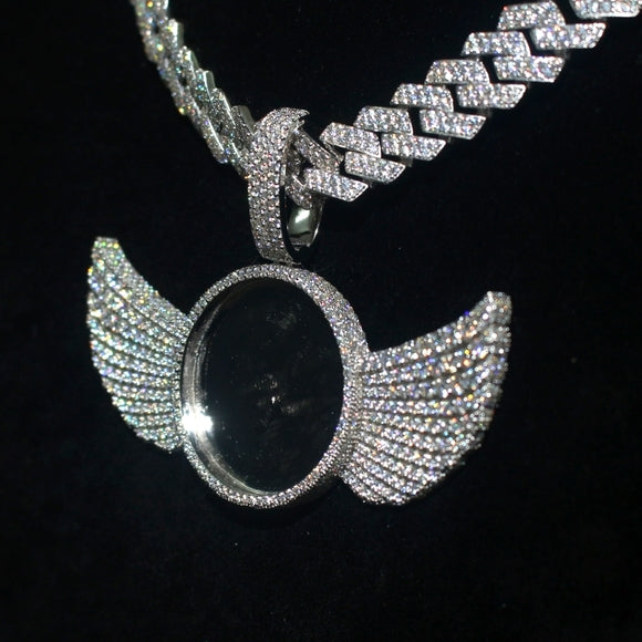 3D Setting Moissanite Wing Pendant with Your Pic