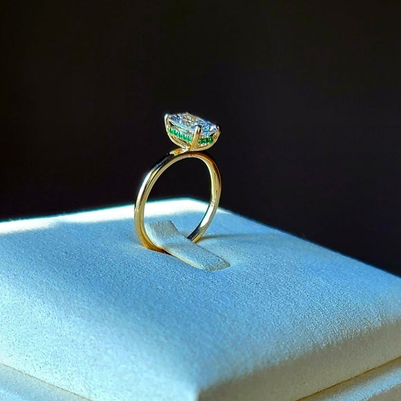 Solid 14k Gold 1.51ct Lab Radiant Diamond Ring with natural emerald